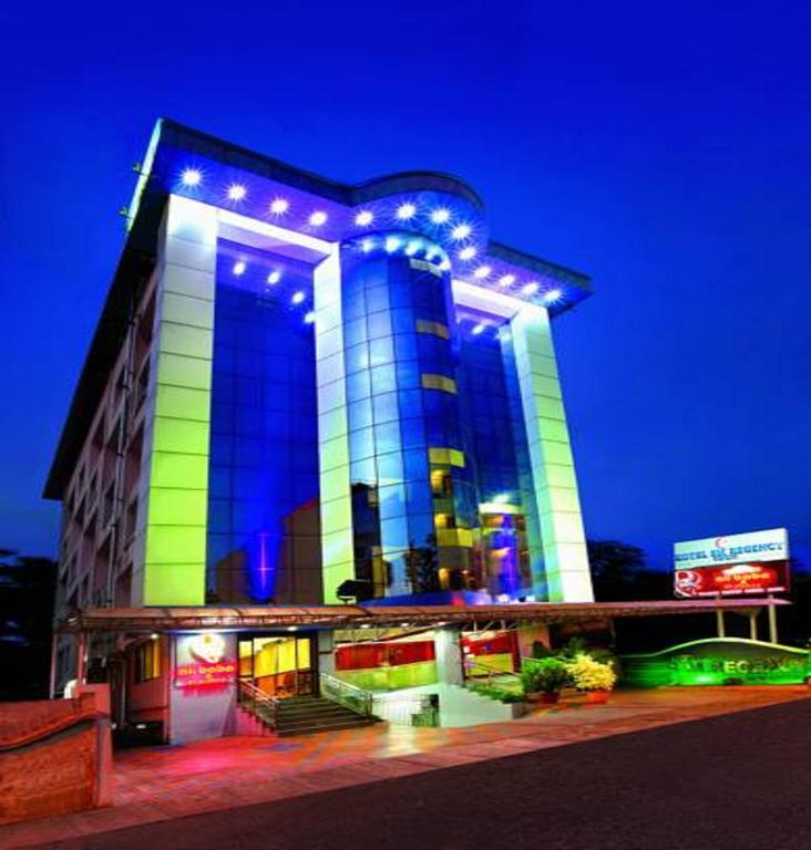 Sm Regency Kochi Esterno foto